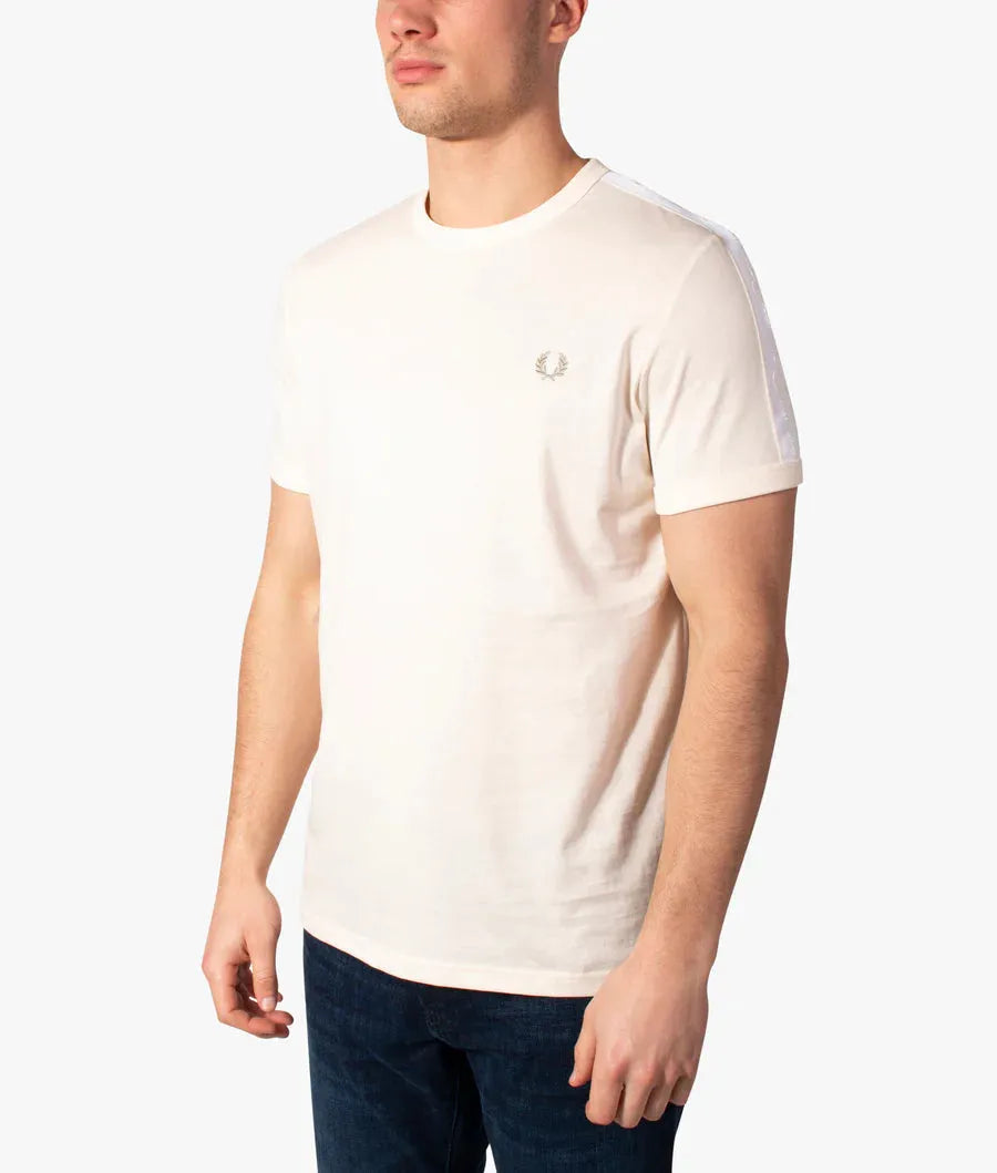 חולצה טי פרד פרי M3658 ECRU