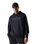 NE TECH HOODIE NEWERA BLK