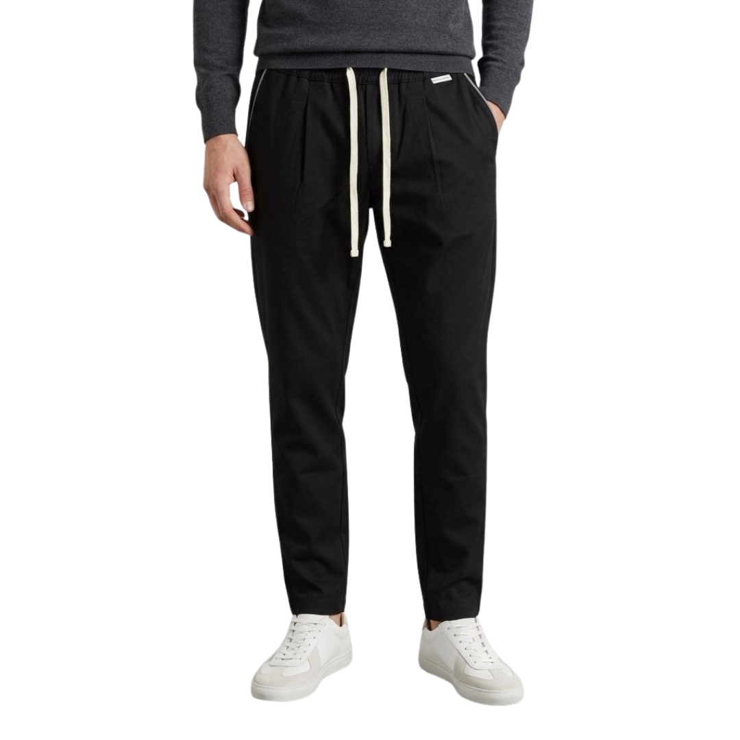 YN P26021 BLACK