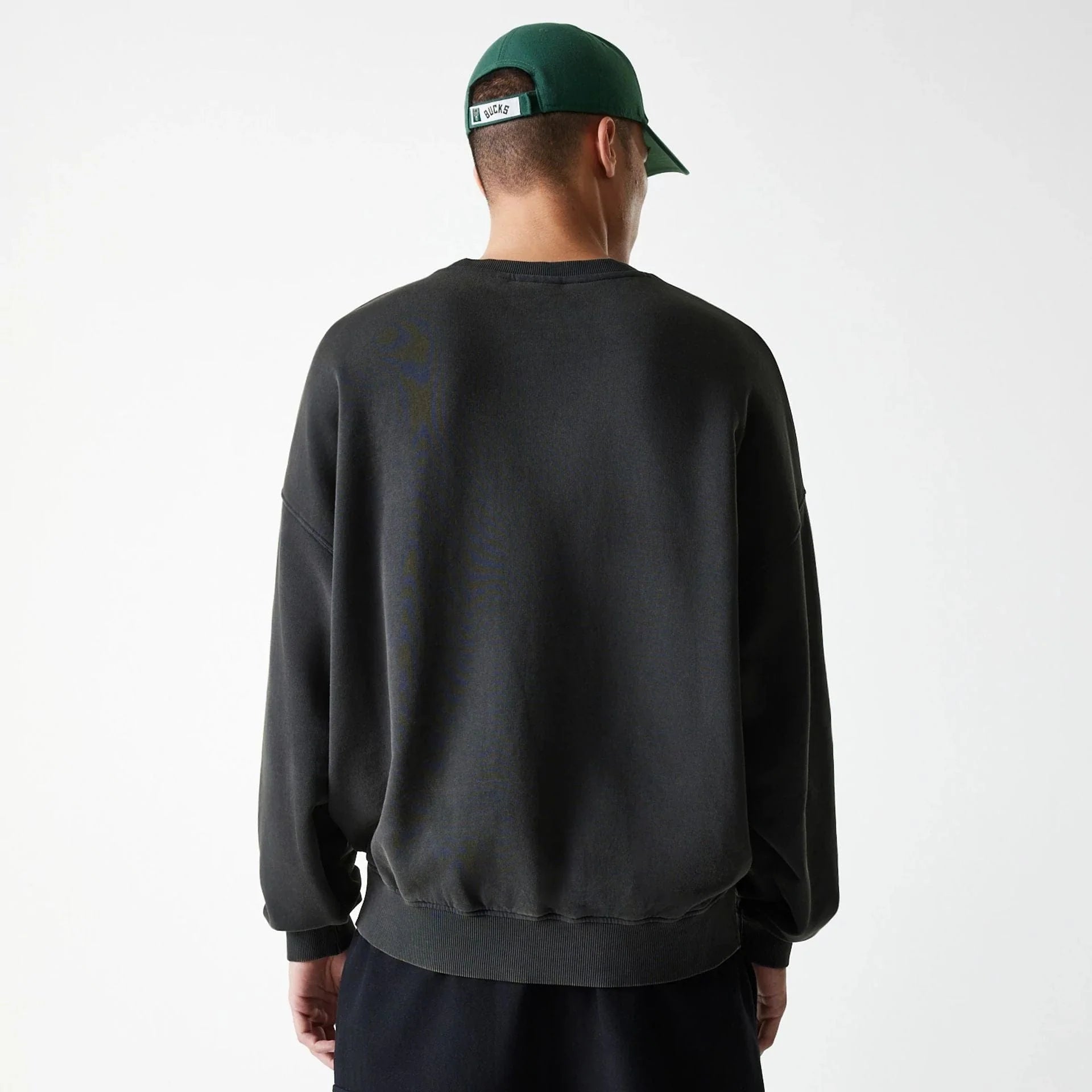 NBA WASHED GRPHC OS CREW MILBUC WHG