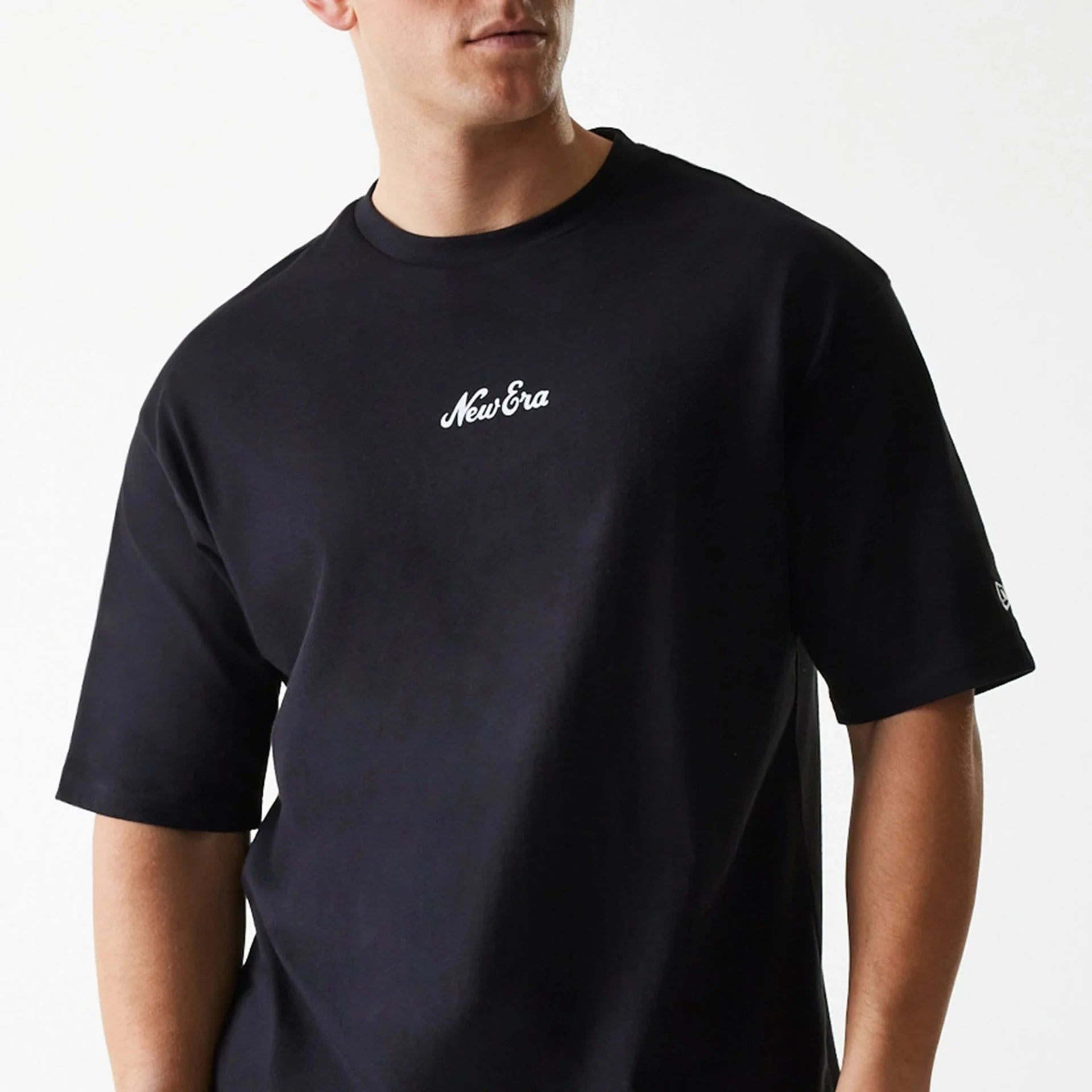 NE TRUCKER PTCH OS TEE NEWERA BLK