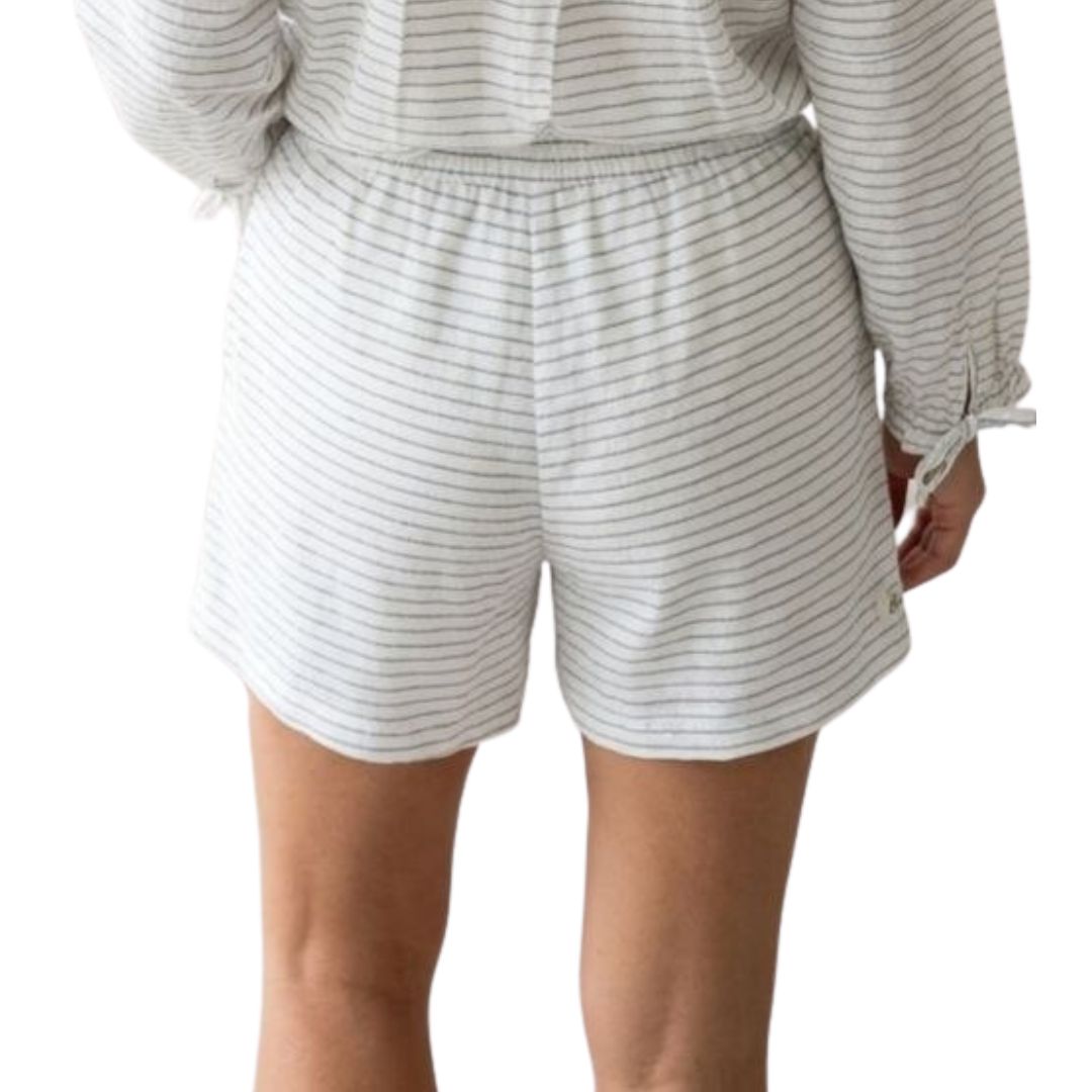 W TETRA SHORTS 26273846P WHITE 00