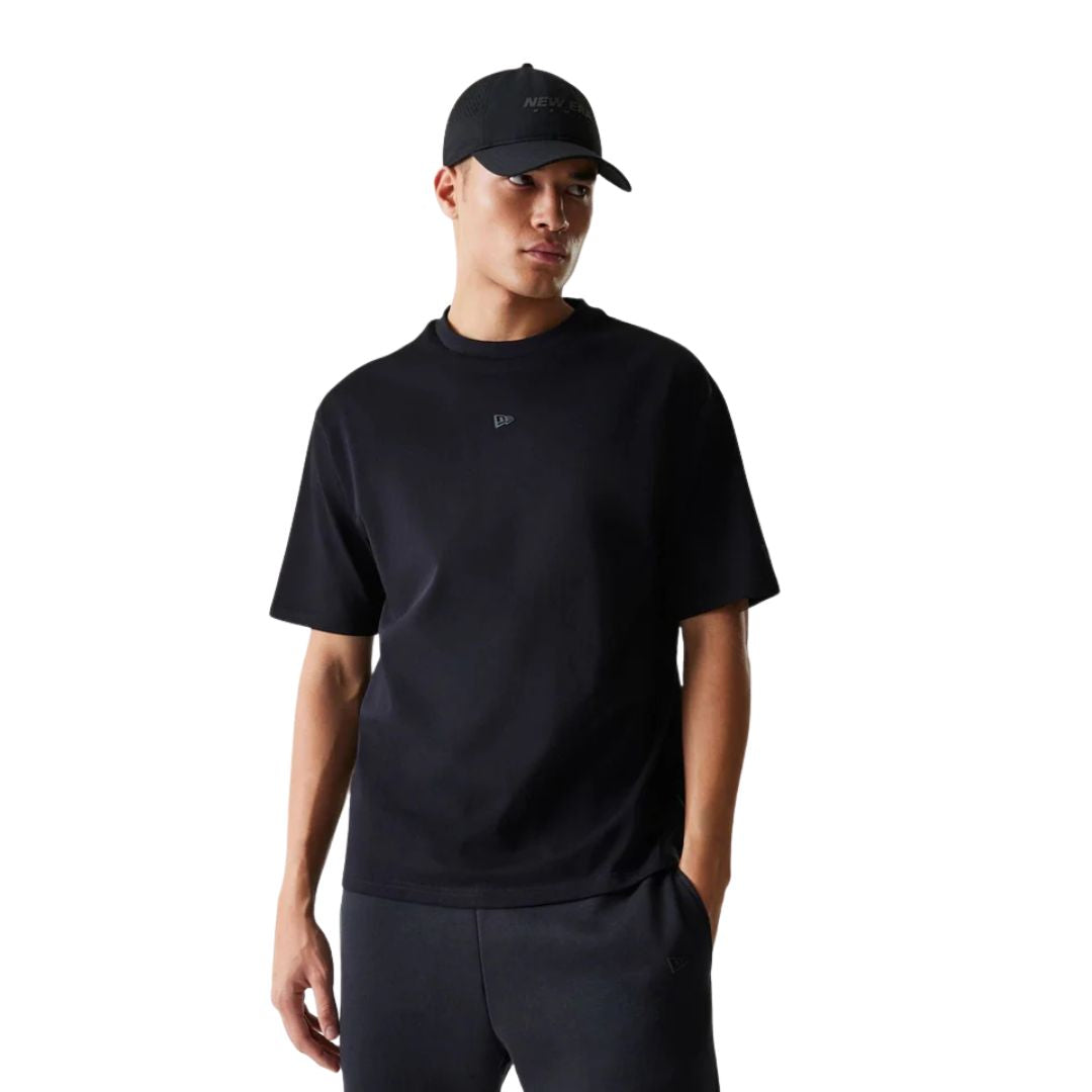 NE TECH OS TEE NEWERA BLK