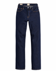 ג׳ינס Levi's A8421-0016 — חזית על רקע לבן, תמונה מעובדת על בסיס צילומי הדגם