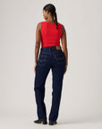 ג׳ינס Levi's A8421-0016 — צילום מקור על דוגמנית, גב