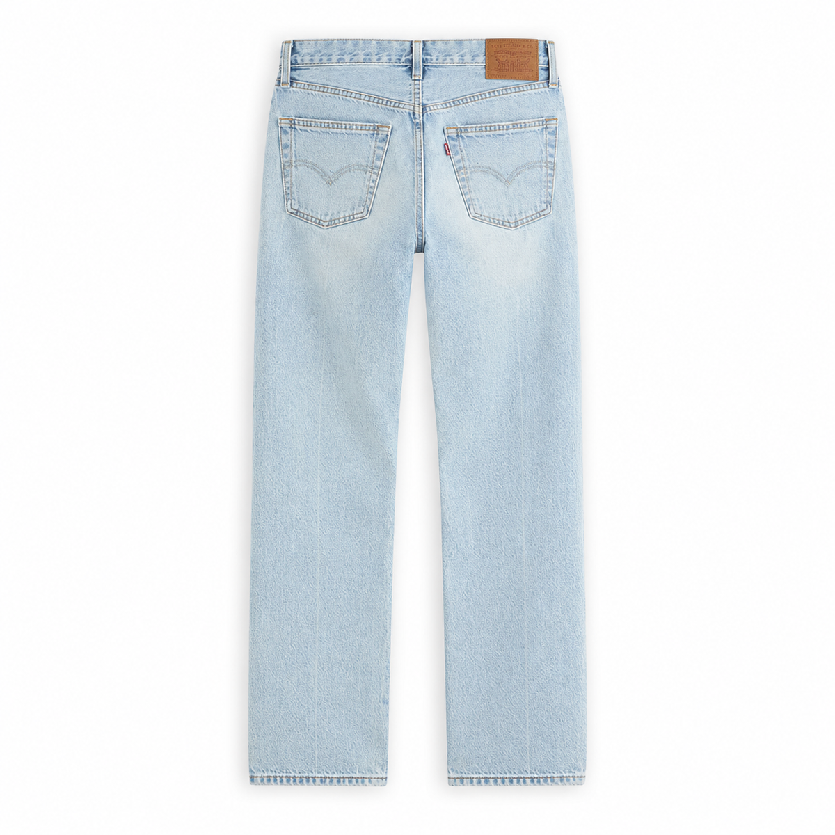 ג׳ינס Levi's A8421-0020 — גב על רקע לבן, תמונה מעובדת על בסיס צילומי הדגם