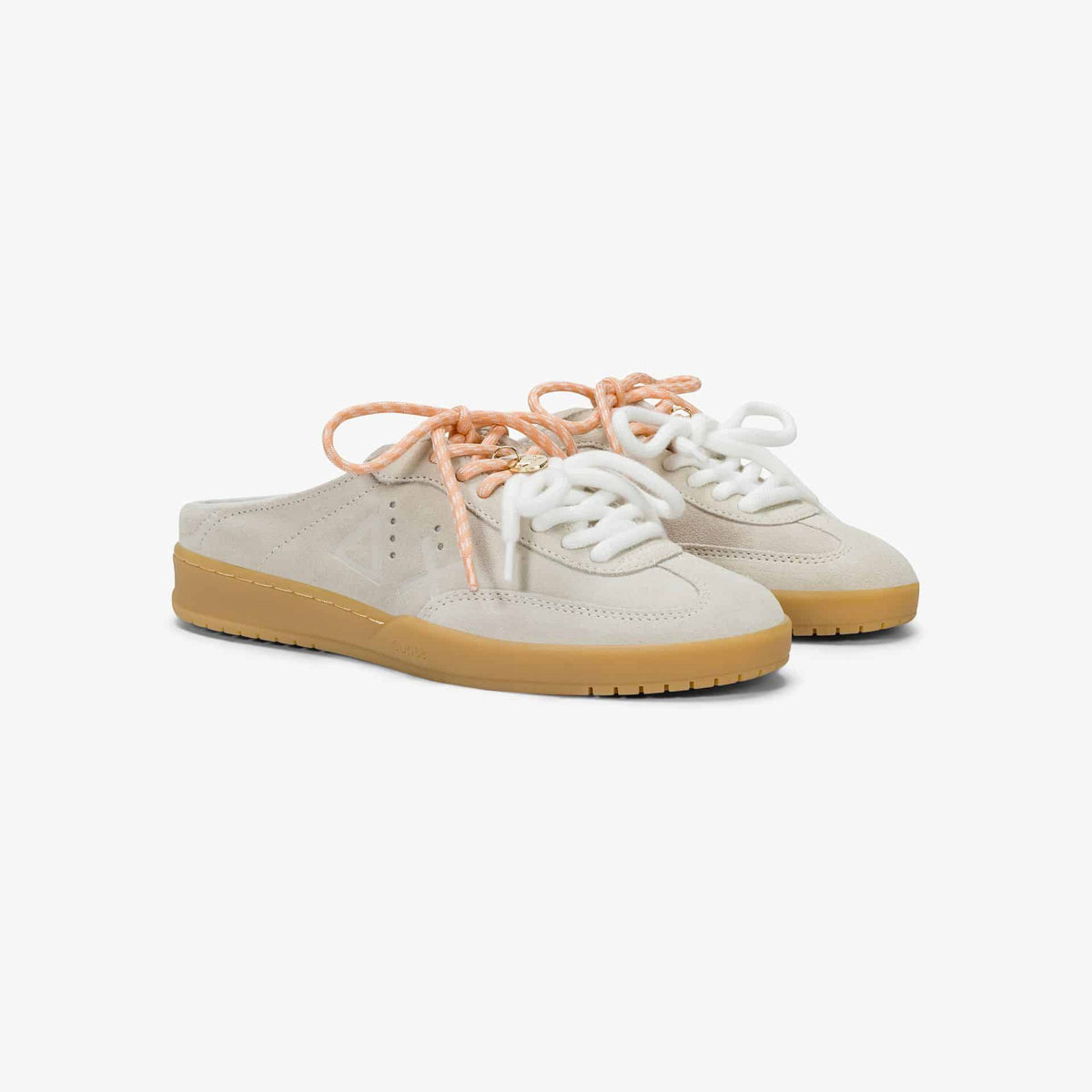 CALIFORNIA SUN SUEDE SABOT - OFF WHITE — כפכפים לנשים