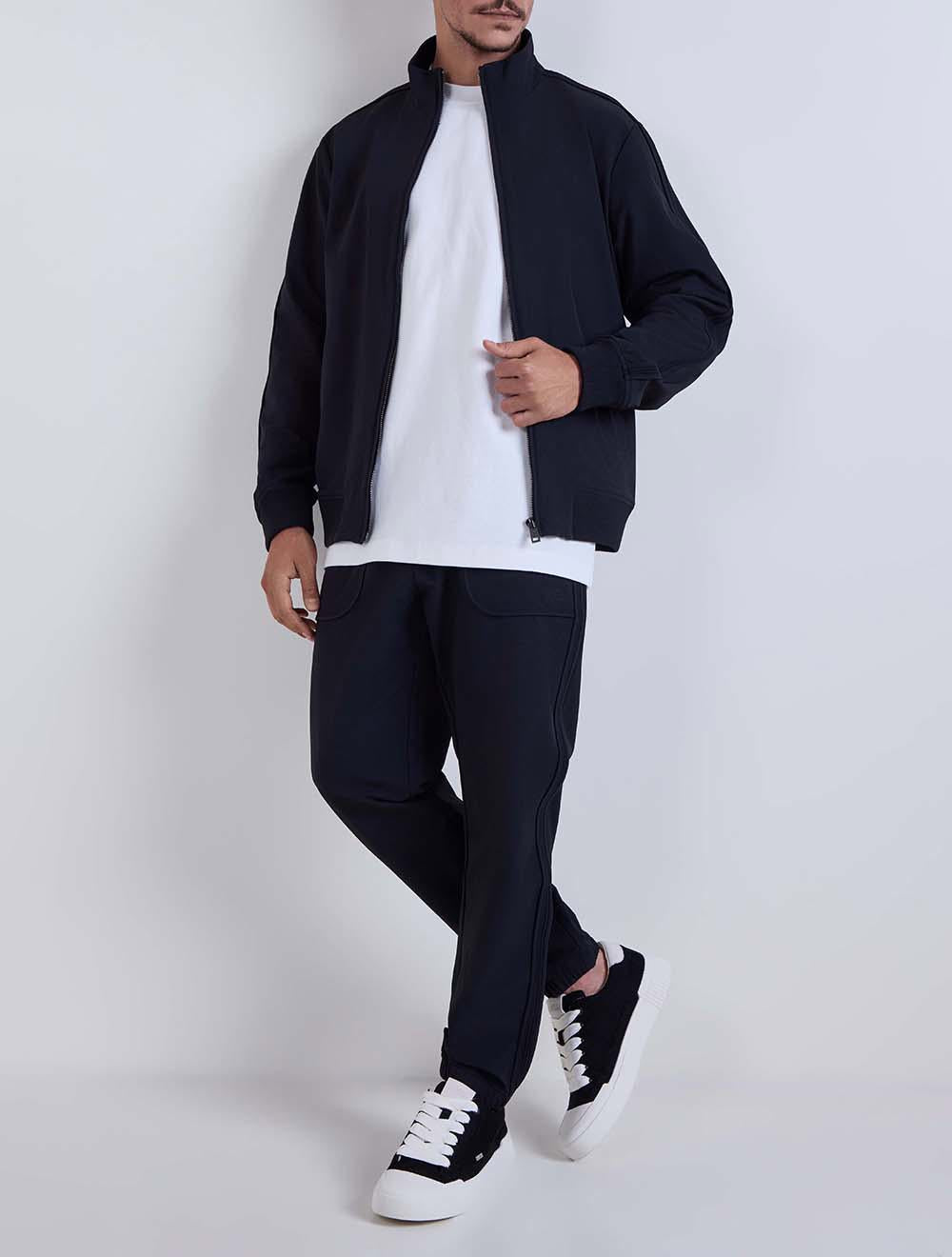 BALR 8080318BAM-99 בצבע שחור – מבט קדמי על דוגמן