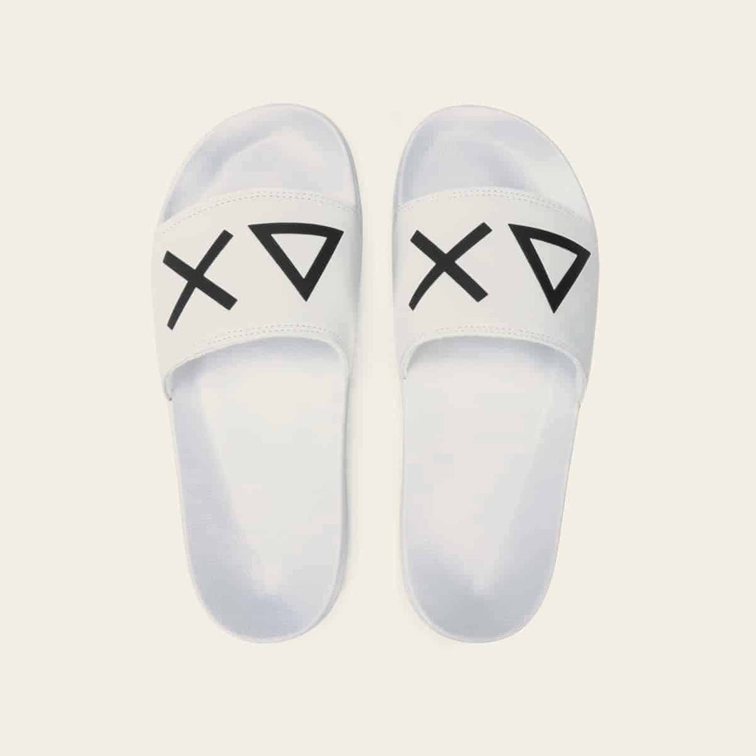SLIPPERS LOGO WHITE — כפכפים לגברים