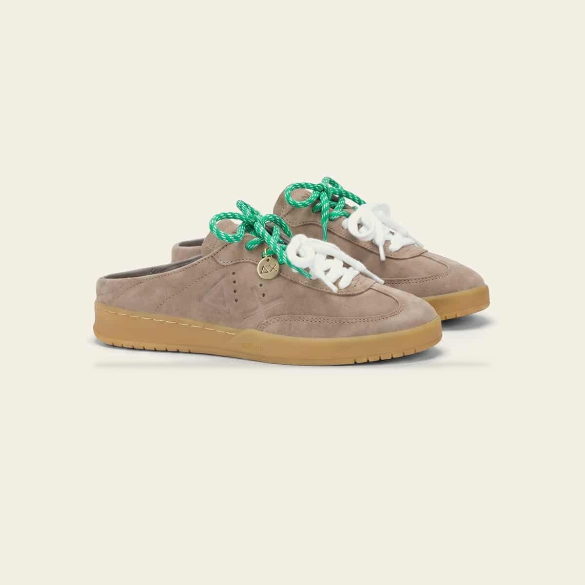 CALIFORNIA SUN SUEDE SABOT - STONE GREY — כפכפים לנשים