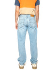 ג׳ינס Levi’s 555 Relaxed Straight כחול בהיר 000LO-0009 – גב על דוגמן