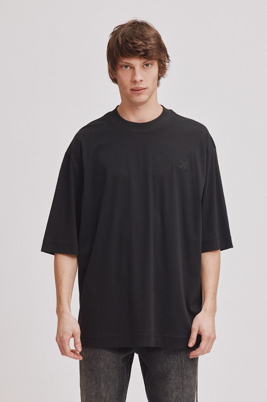 T0192 BLACK ELBOW FIT YN
