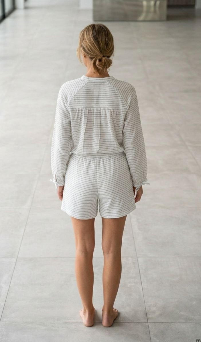 W TETRA SHORTS 26273846P WHITE 00