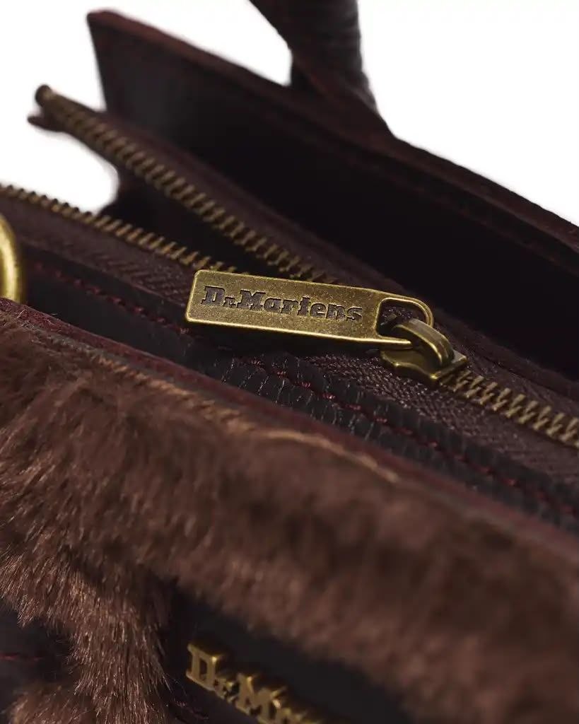 43617201 Bag